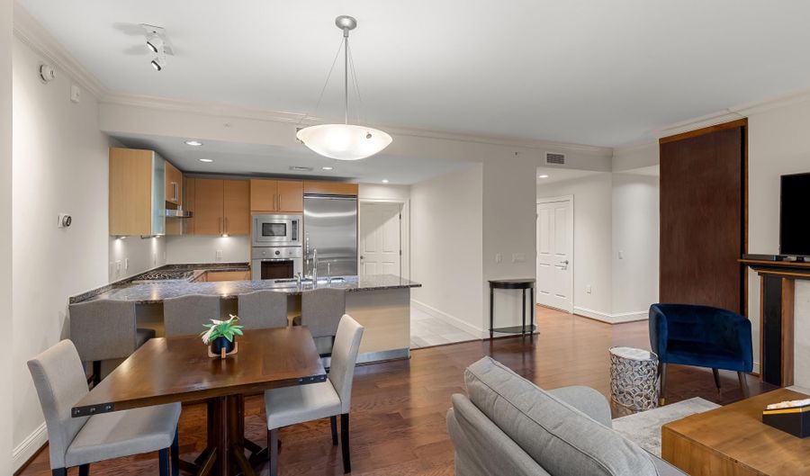 801 KEY Hwy T-65, Baltimore, MD 21230 - 1 Beds, 2 Bath