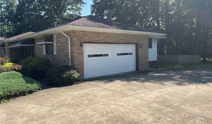 3470 Bentwillow Ln, Austintown, OH 44511 - 3 Beds, 3 Bath
