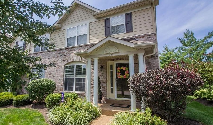 201 Coachgate, Ballwin, MO 63021 - 2 Beds, 2 Bath
