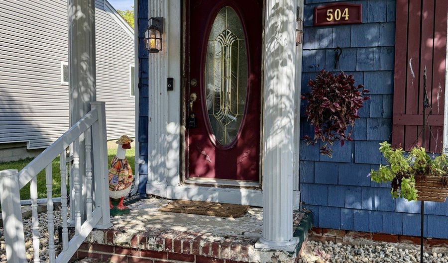 504 W Monroe St, Alexandria, IN 46001 - 2 Beds, 2 Bath