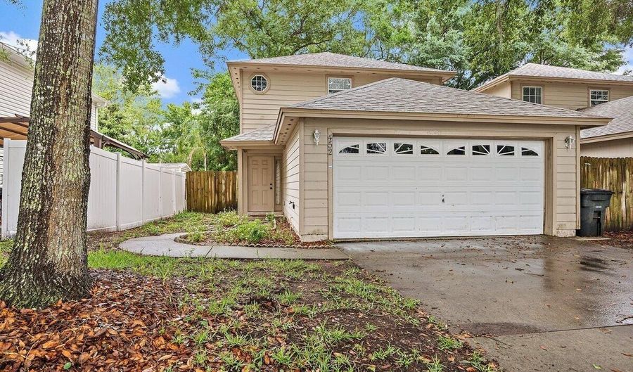 452 DUTTON ISLAND Rd W, Atlantic Beach, FL 32233 - 3 Beds, 3 Bath