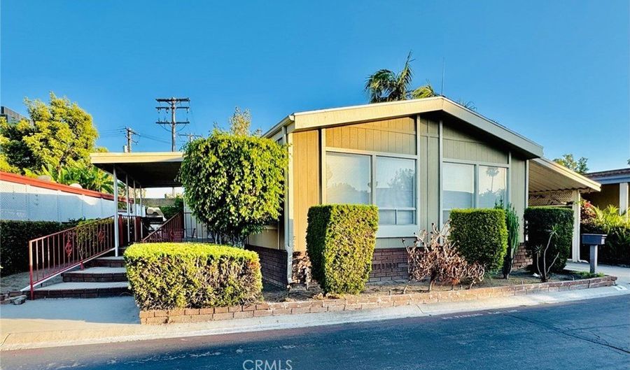 1919 W Coronet Ave 9, Anaheim, CA 92801 - 3 Beds, 2 Bath