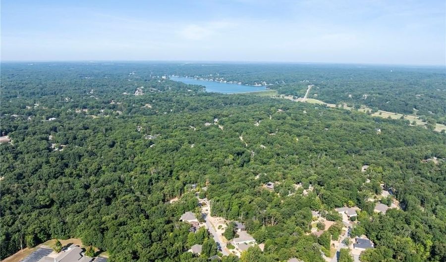 5 Dunvegan Ln, Bella Vista, AR 72715 - 3 Beds, 3 Bath