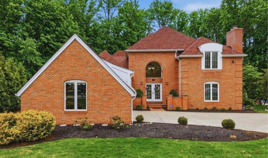 309 High Blf, Aurora, OH 44202 - 4 Beds, 4 Bath