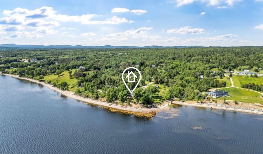 27 Highview Ter, Belfast, ME 04915 - 3 Beds, 2 Bath