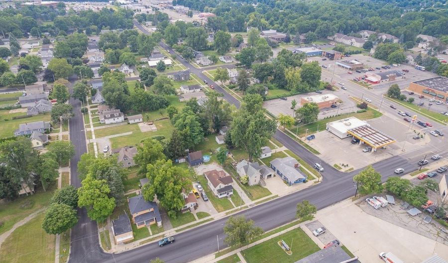 415 W Beecher, Adrian, MI 49221 - 2 Beds, 1 Bath