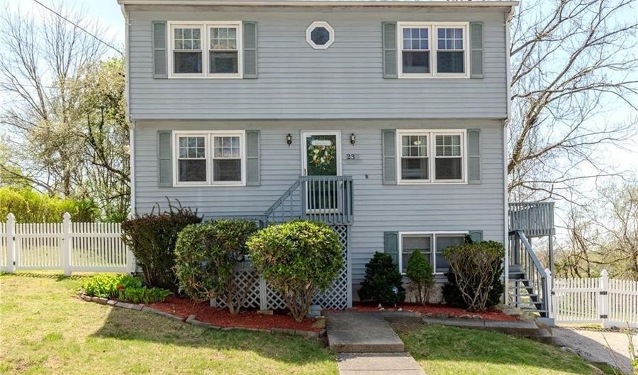 23 Oak Grove Blvd, North Providence, RI 02911 - 3 Beds, 3 Bath