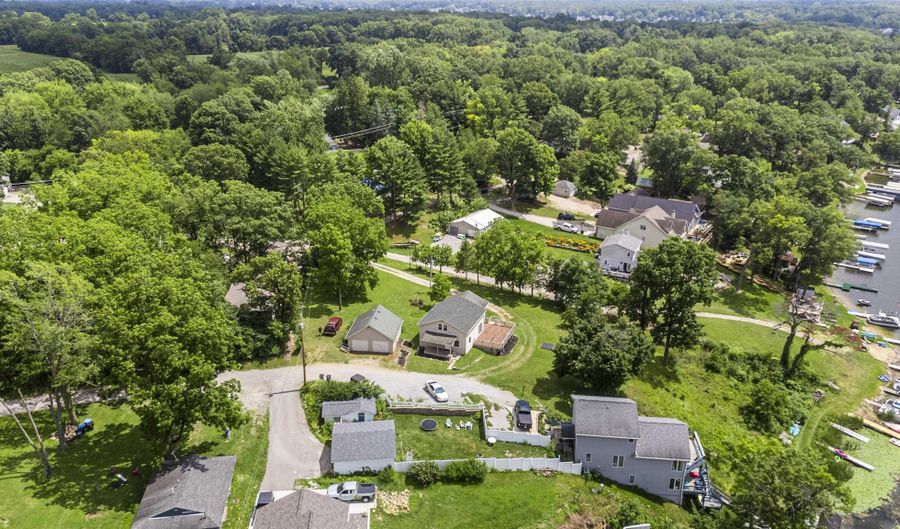 195 Ln 272 Crooked Lk, Angola, IN 46703 - 4 Beds, 2 Bath