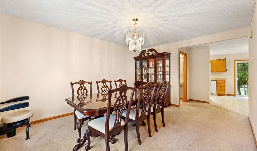 3134 Shelton Ct, Akron, OH 44312 - 4 Beds, 3 Bath