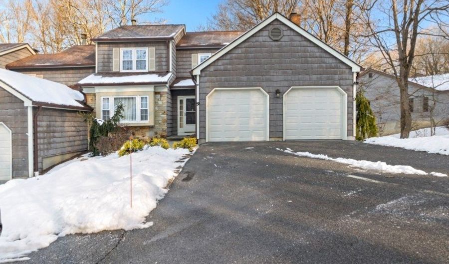 9 Killdeer Dr, Allamuchy Twp., NJ 07840 - 3 Beds, 3 Bath