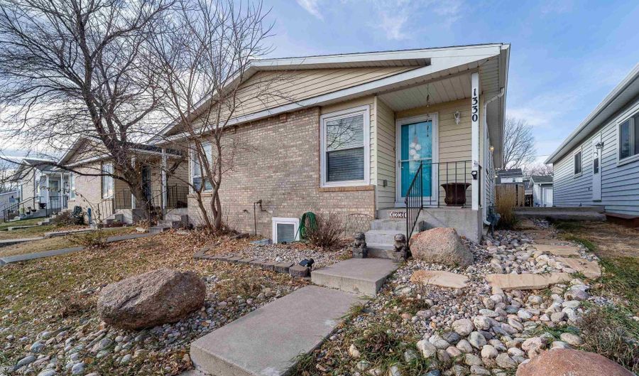 1330 CLEVELAND Ave, Cheyenne, WY 82001 - 3 Beds, 2 Bath