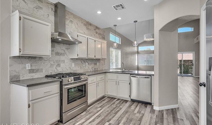1795 Lily Pond Cir, Henderson, NV 89012 - 3 Beds, 3 Bath