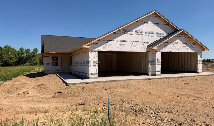 621 Sundance St, Amery, WI 54001 - 2 Beds, 2 Bath