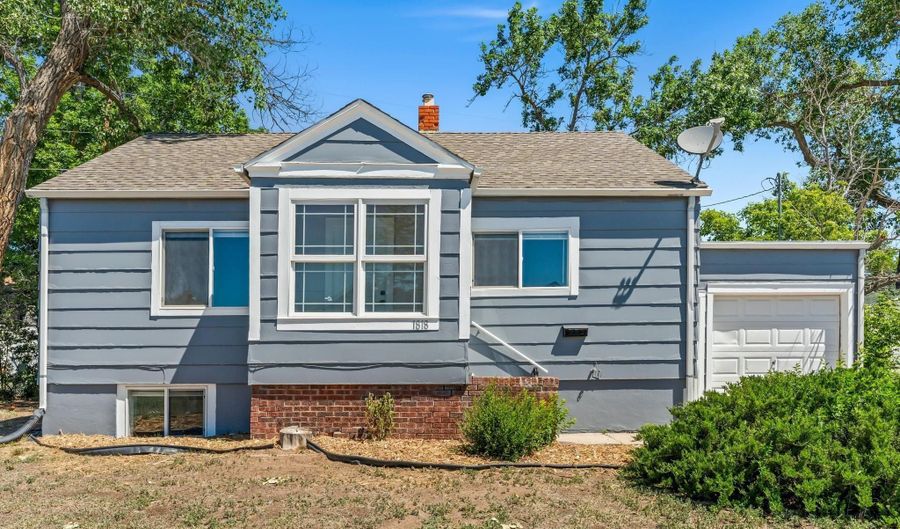 1818 CHEYENNE Pl, Cheyenne, WY 82001 - 3 Beds, 2 Bath