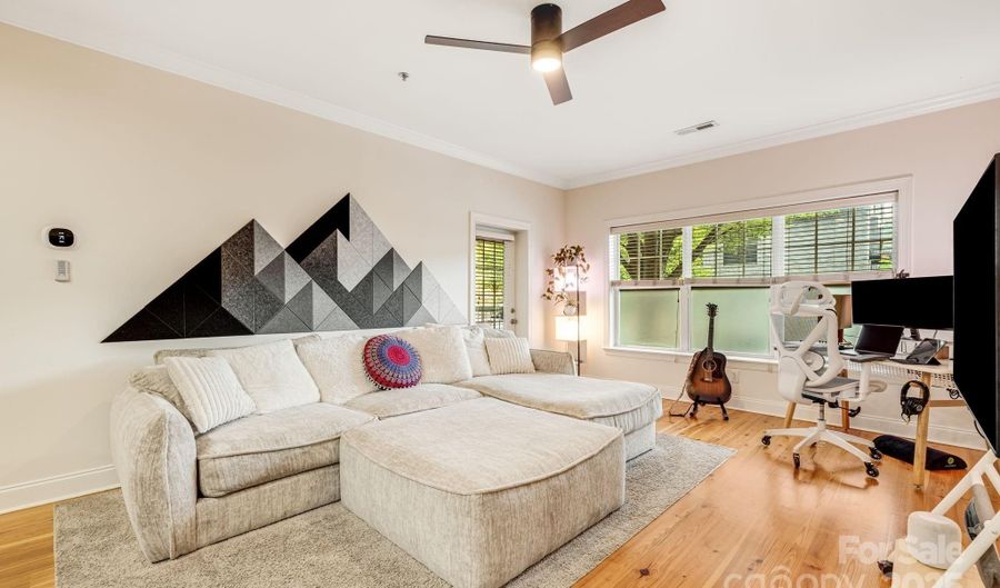 175 S Lexington Ave, Asheville, NC 28801 - 2 Beds, 2 Bath