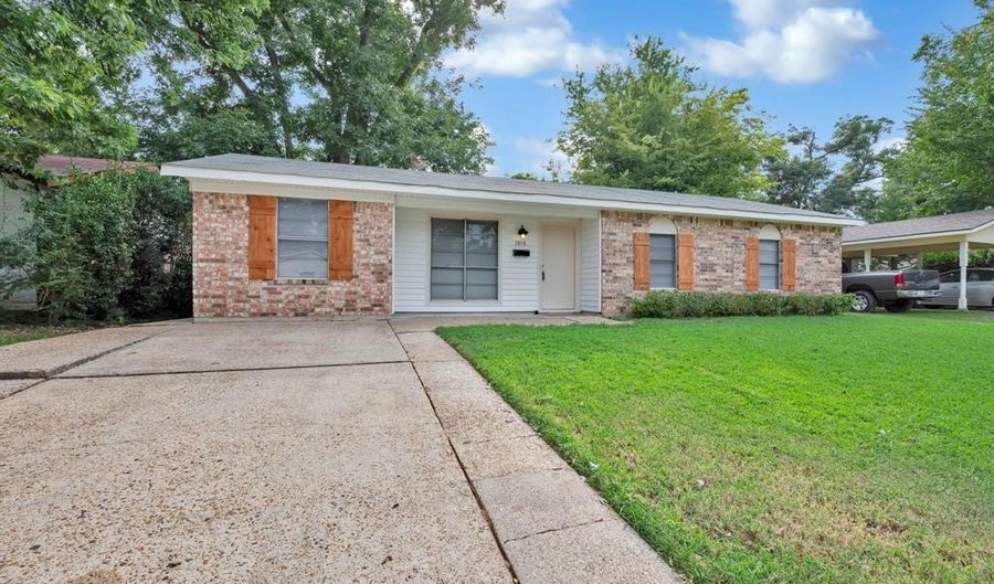 3898 Ella St, Bossier City, LA 71112 - 3 Beds, 2 Bath