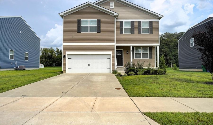 77 BUNCHBERRY Ct, Dover, DE 19904 - 4 Beds, 3 Bath