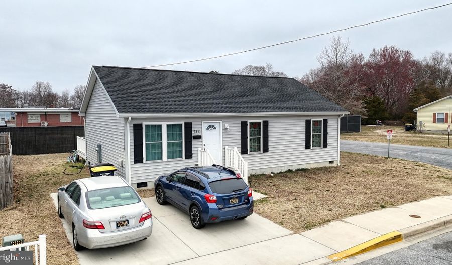 533 W 7TH St, Laurel, DE 19956 - 3 Beds, 2 Bath