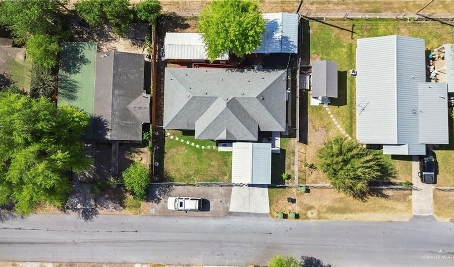 1219 W Stensbo Ave, Alamo, TX 78516 - 5 Beds, 3 Bath