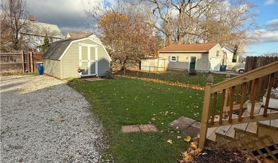 1703 W 5th St, Ashtabula, OH 44004 - 3 Beds, 2 Bath