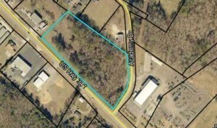 Veterans Parkway, Barnesville, GA 30204 - 0 Beds, 0 Bath