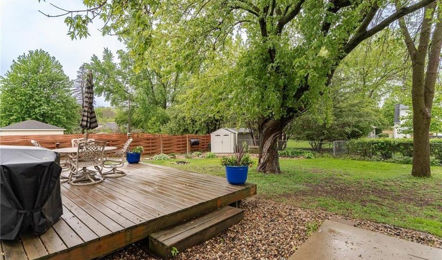 1000 17th St SW, Austin, MN 55912 - 4 Beds, 2 Bath