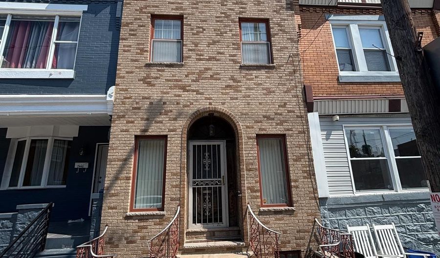 2447 S 5TH St, Philadelphia, PA 19148 - 3 Beds, 2 Bath