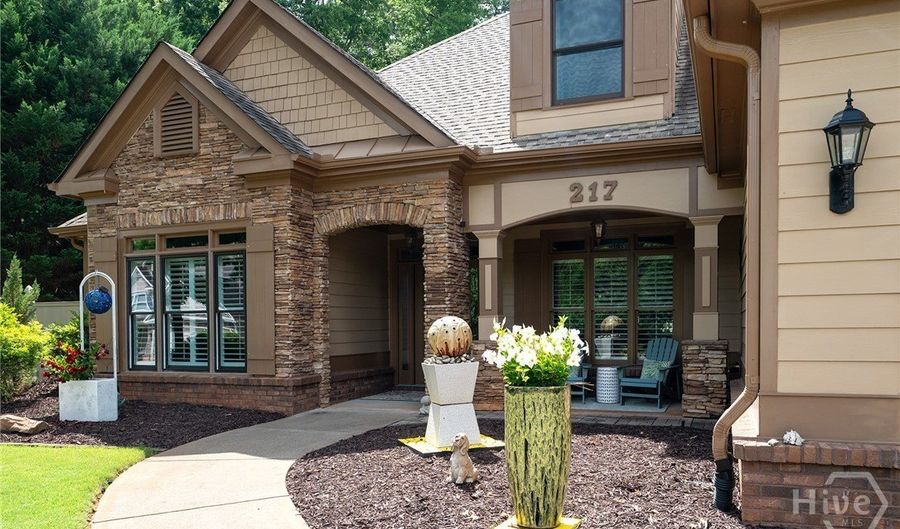 217 Falling Shoals Dr, Athens, GA 30605 - 5 Beds, 4 Bath