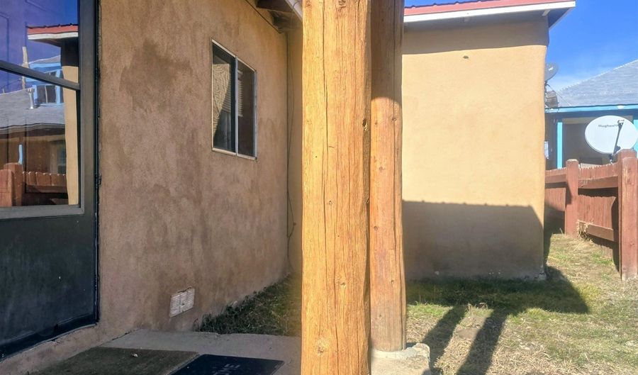 6 Calle Damian, Arroyo Seco, NM 87514 - 2 Beds, 1 Bath