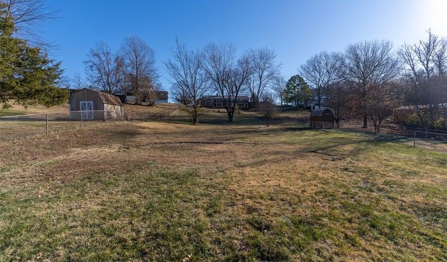 722 Sur Vista Dr, Arnold, MO 63010 - 3 Beds, 3 Bath