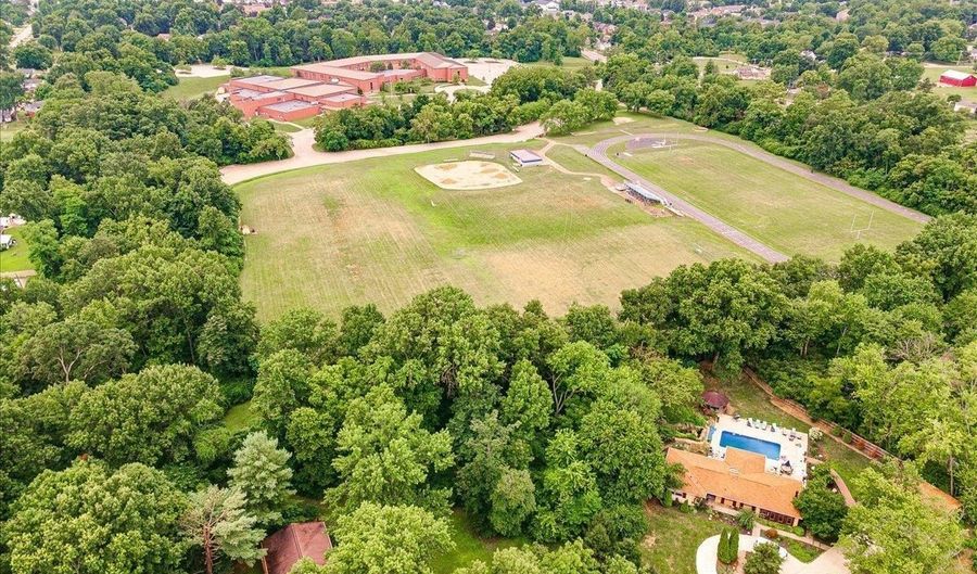1691 Yellowglen Dr, Anderson Twp., OH 45255 - 4 Beds, 3 Bath