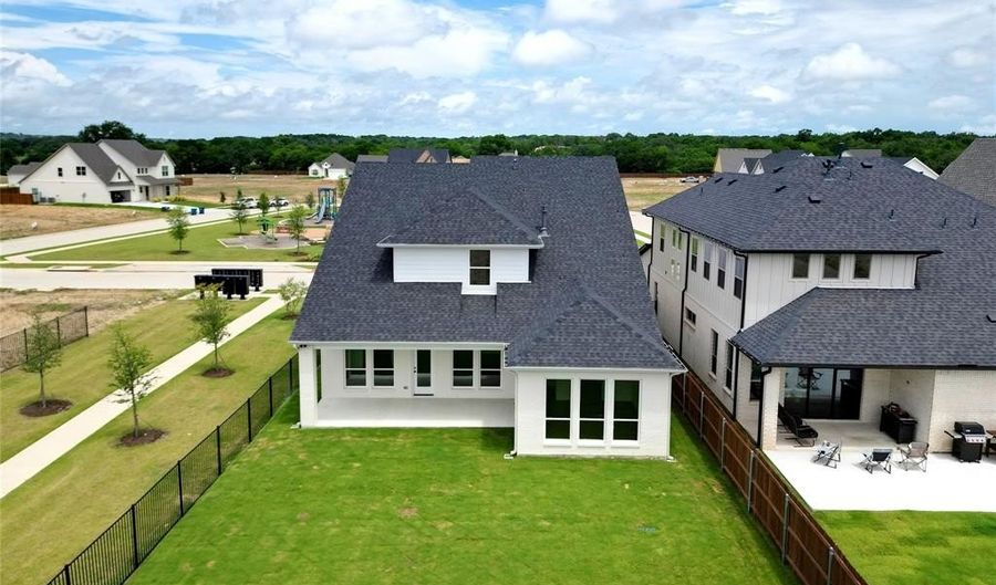 617 Hummingbird Dr, Aledo, TX 76008 - 4 Beds, 4 Bath