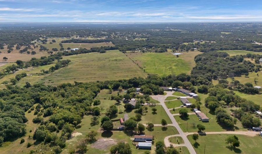 147 Mill Branch Ln, Weatherford, TX 76085 - 2 Beds, 2 Bath