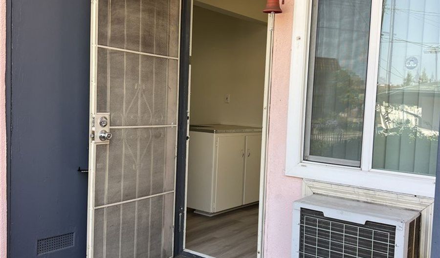 400 W Atlantic Blvd B, Alhambra, CA 91801 - 1 Beds, 1 Bath