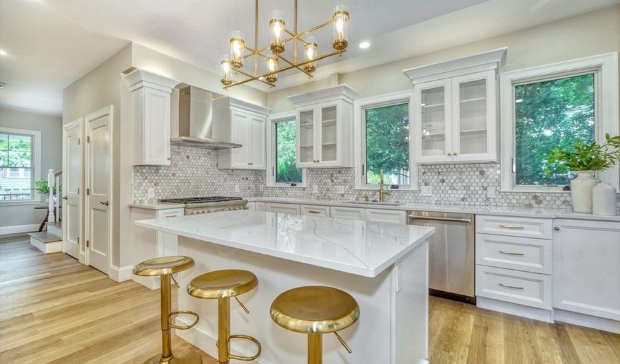 315 Waverley St, Belmont, MA 02478 - 5 Beds, 5 Bath