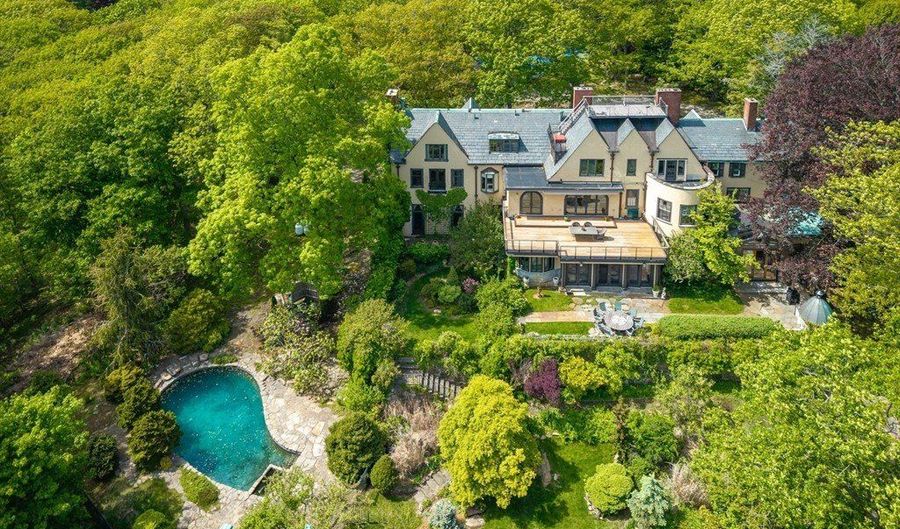 965-973 Hale St, Beverly, MA 01915 - 7 Beds, 7 Bath