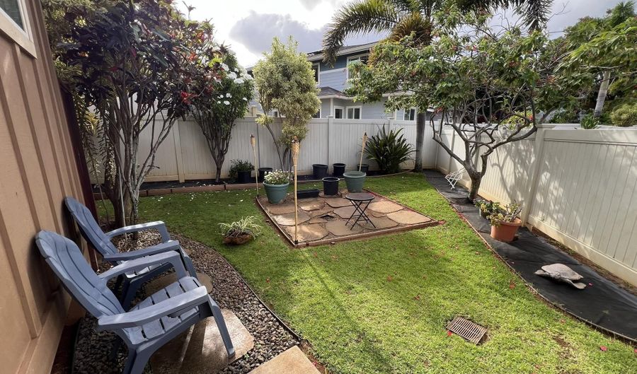 139 Eulu Pl 20, Wailuku, HI 96793 - 3 Beds, 2 Bath