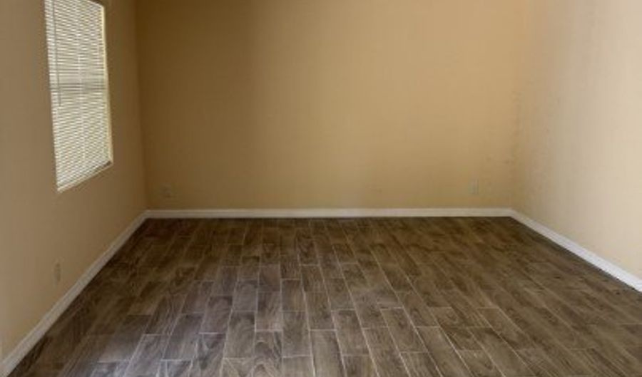 2238 Wolverton Ct 1, Alva, FL 33920 - 2 Beds, 1 Bath