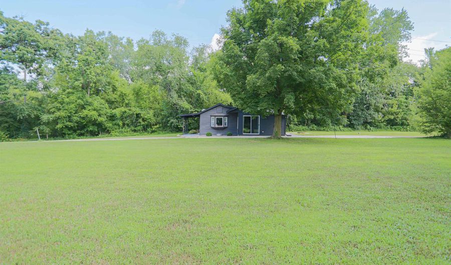 71850 Coon Crk, Armada, MI 48005 - 2 Beds, 1 Bath