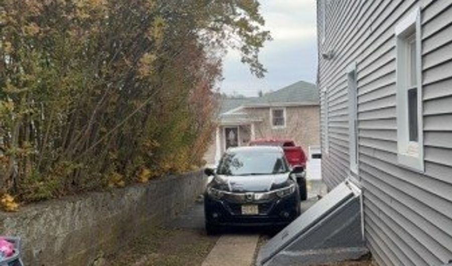 14 Cross St, Andover, NJ 07801 - 3 Beds, 2 Bath