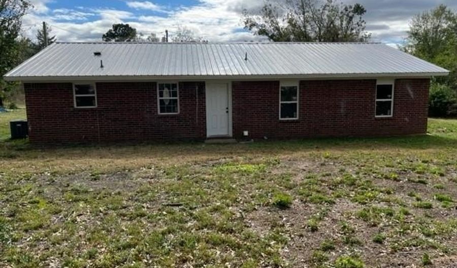 801 SE 6th St, Antlers, OK 74523 - 3 Beds, 2 Bath