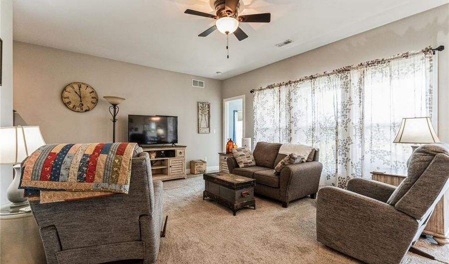 1611 Breca Ridge Dr 4, Anamosa, IA 52205 - 2 Beds, 2 Bath