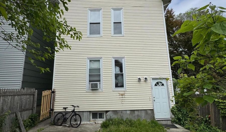 540 Morris St, Albany, NY 12208 - 6 Beds, 2 Bath