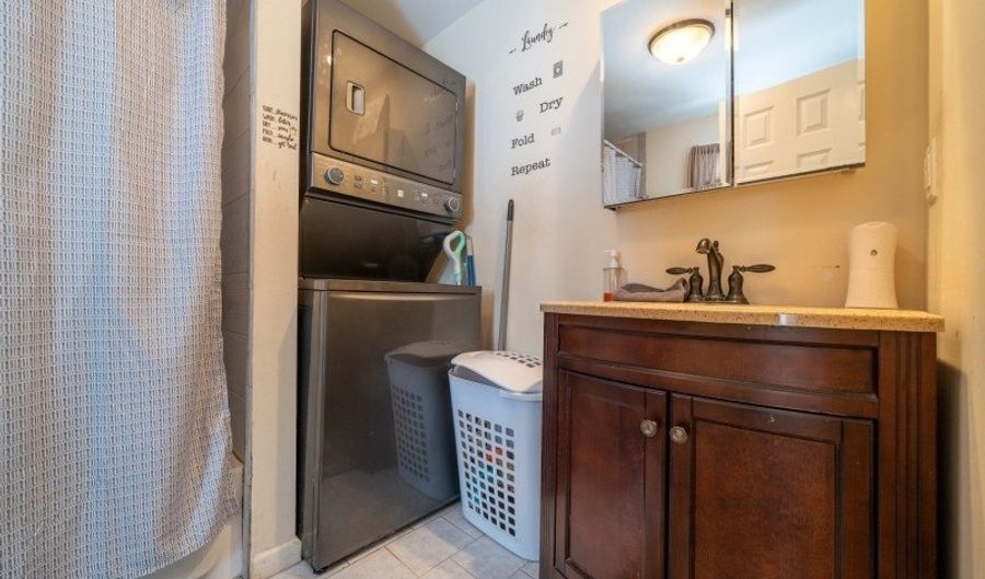 6 Pine St E, Alloway, NJ 07422 - 3 Beds, 1 Bath