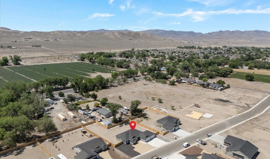 1367 Nevada Pacific Blvd, Fernley, NV 89408 - 4 Beds, 2 Bath