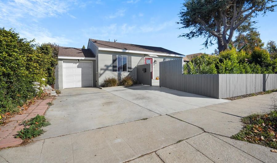3738 Beethoven St, Los Angeles, CA 90066 - 3 Beds, 2 Bath