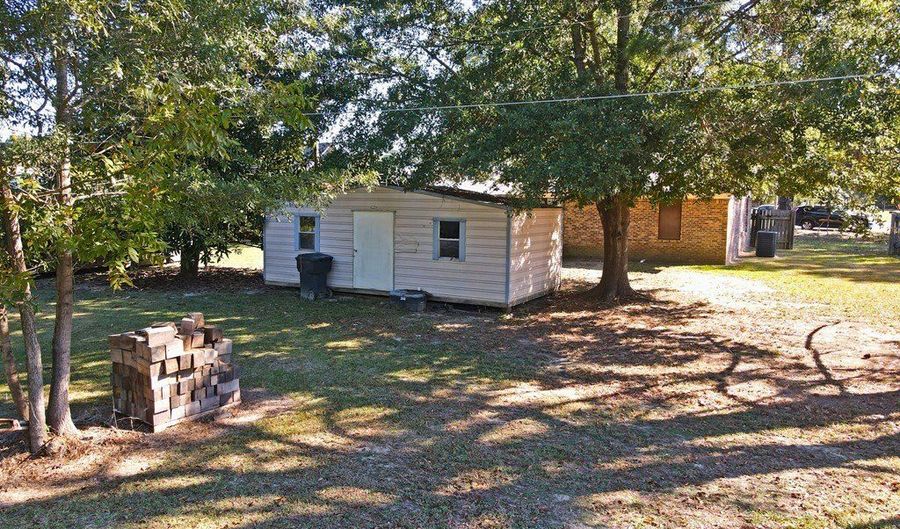 114 Williams St, Bruce, MS 38915 - 3 Beds, 1 Bath