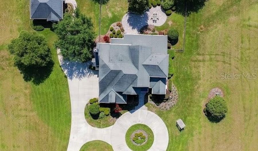 10401 NW 153RD Ter, Alachua, FL 32615 - 6 Beds, 6 Bath
