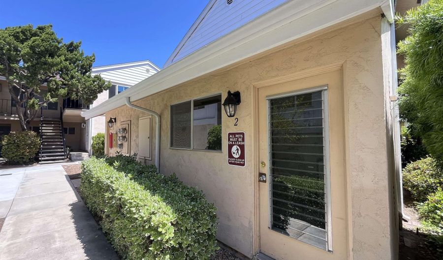 4800 Williamsburg Ln 216, La Mesa, CA 91942 - 2 Beds, 2 Bath