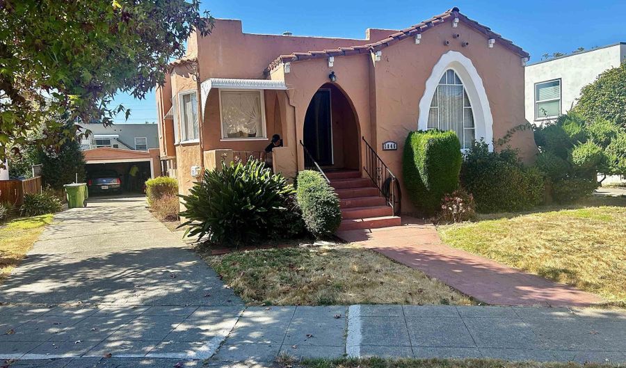 1046 Santa Fe Ave, Albany, CA 94706 - 2 Beds, 1 Bath